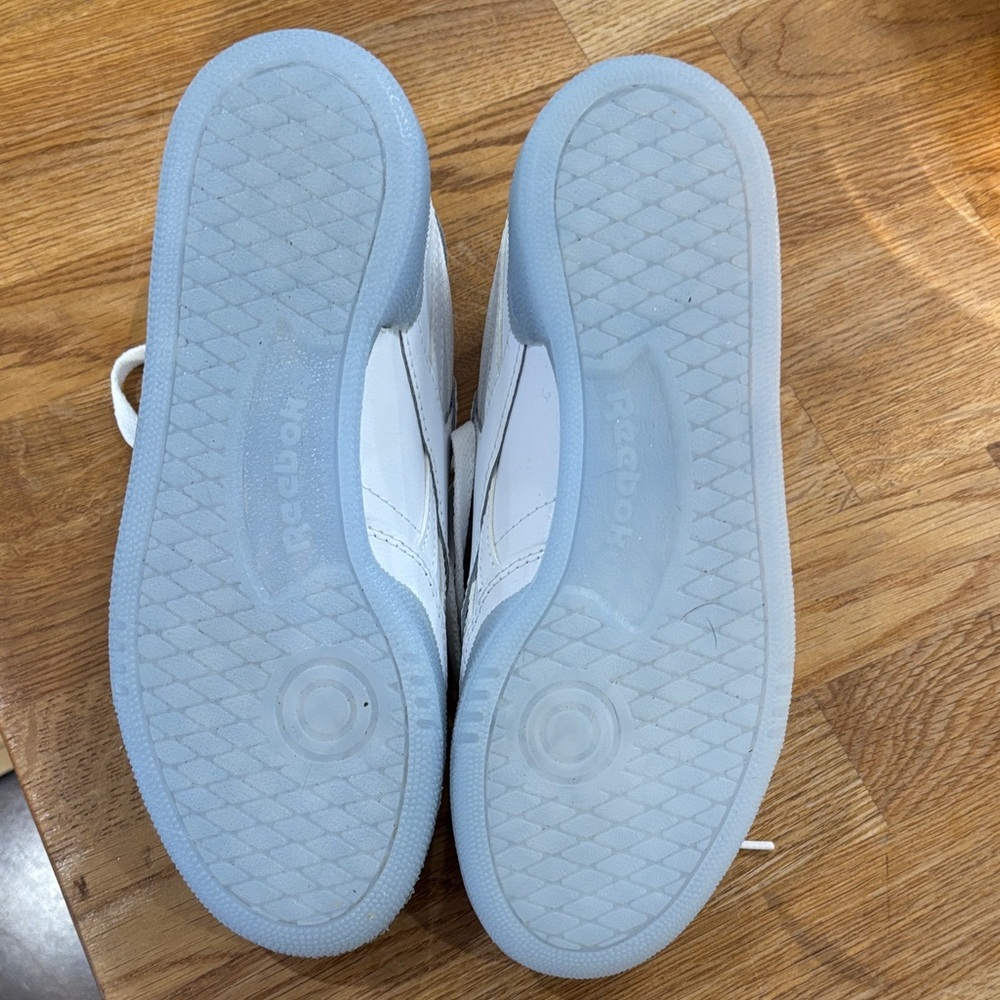 Reebok White and Blue Sneakers - Picture 5 of 5